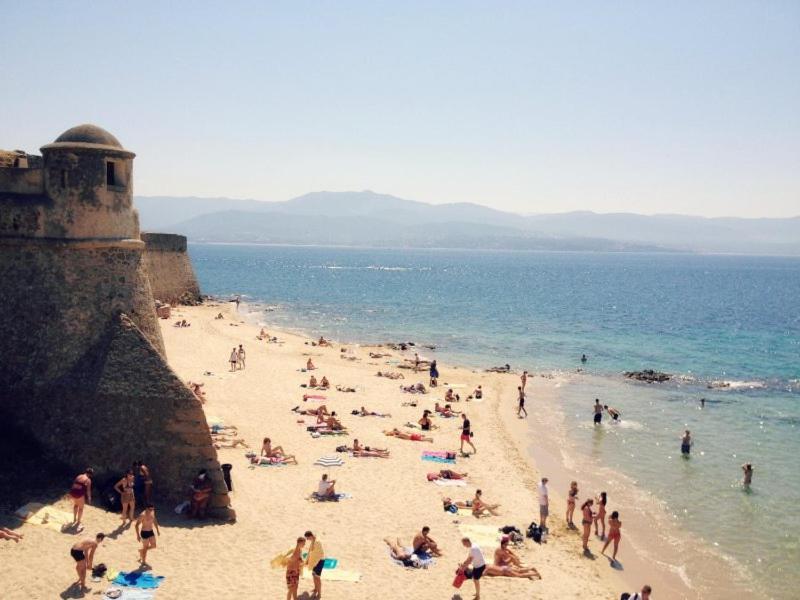 Studio Rue Pietonne Ajaccio Аячо Екстериор снимка
